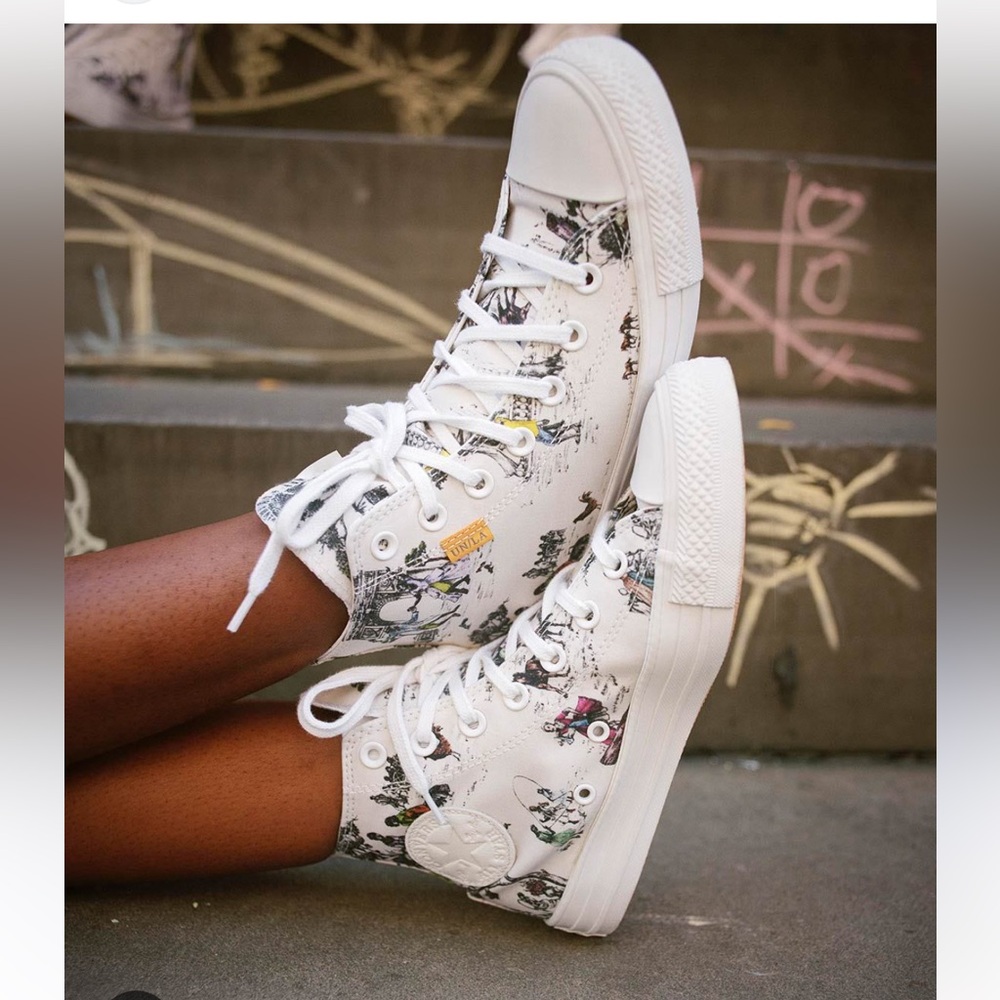 Converse Chuck Taylor All-Star Hi x Union Sheila Bridges Harlem Toile